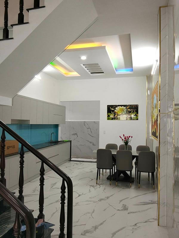 Bán Nhà 3 tầng đường Tô Ngọc Vân, Quận 12, 73m² (4x18), hẻm ô tô, 4 phòng ngủ