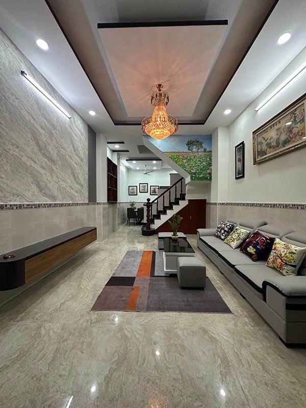 Nhà 3 tầng Thạnh Xuân 24, Quận 12, 4 x 14m (56m²), 5.5 tỷ, 4 phòng ngủ, hẻm xe hơi