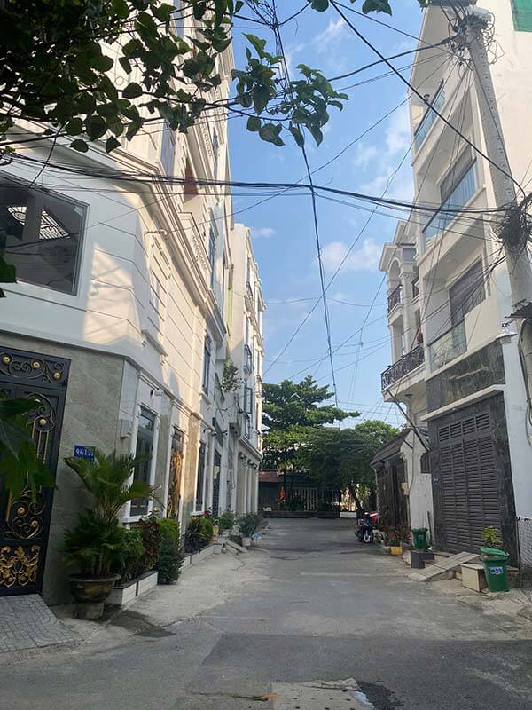 Nhà 3 tầng Thạnh Xuân 24, Quận 12, 4 x 14m (56m²), 5.5 tỷ, 4 phòng ngủ, hẻm xe tải