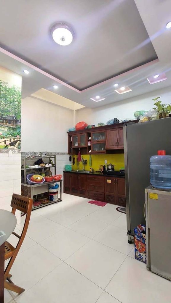 Nhà 4 tầng đường Hà Huy Giáp, Quận 12, 71m² (5.5x13), 5 phòng ngủ, hẻm xe hơi 8m, 5.79 tỷ