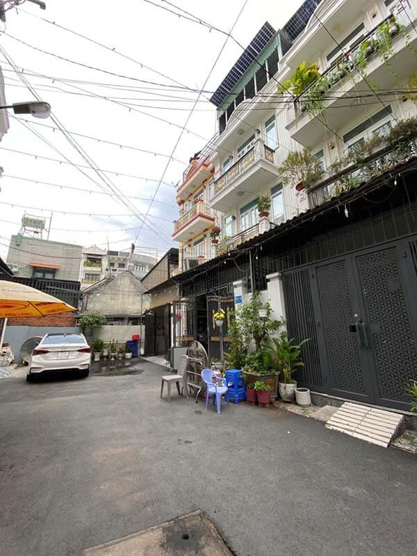 Nhà 4 tầng đường Hà Huy Giáp, Quận 12, 71m² (5.5x13), 5 phòng ngủ, hẻm xe hơi 8m, 5.79 tỷ