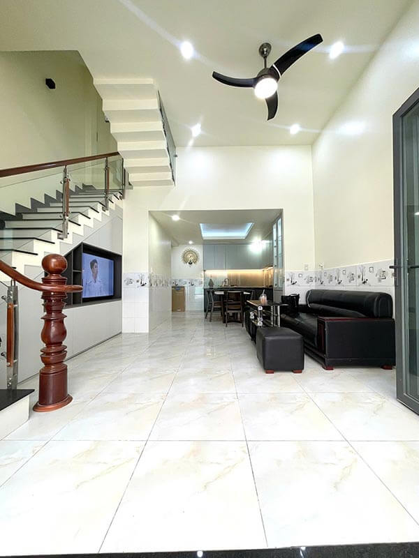 Nhà 4 tầng đường Quốc Lộ 1, Quận 12, 65m² (5x13), 5.2 tỷ, 4 phòng ngủ, đường nhựa 6m